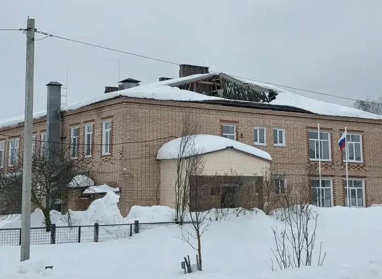 В детском саду в Касимовском округе из-за снега частично обрушилась крыша